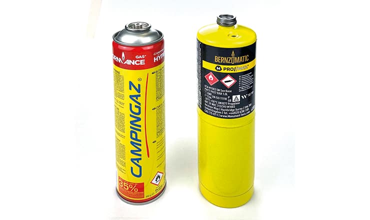 Campingaz UN2037 Bernz Pro-Max UN1077 - Non-refillable LPG cylinders (right) are often confused with camping gas canisters (left). The new GS40 guidance clarifies safe handling and storage requirements